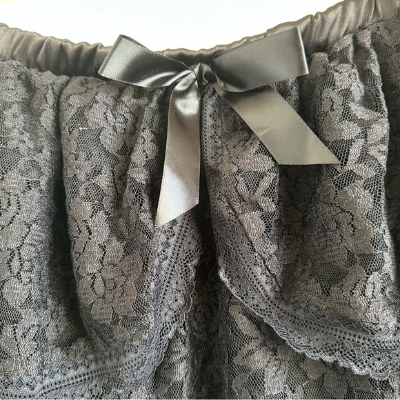 Cosmic Aura Black Lacey Tiered Mini Boho Witchy Skirt w Bow Size 3X - Picture 2 of 5